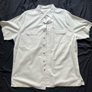 Short sleeve button down